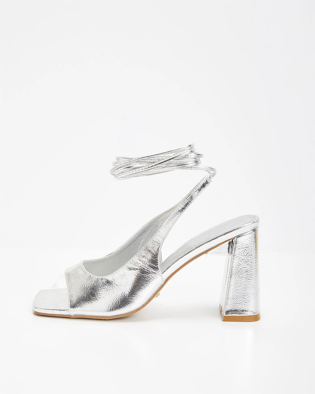 10906-billini-winifred-heels-1.webp