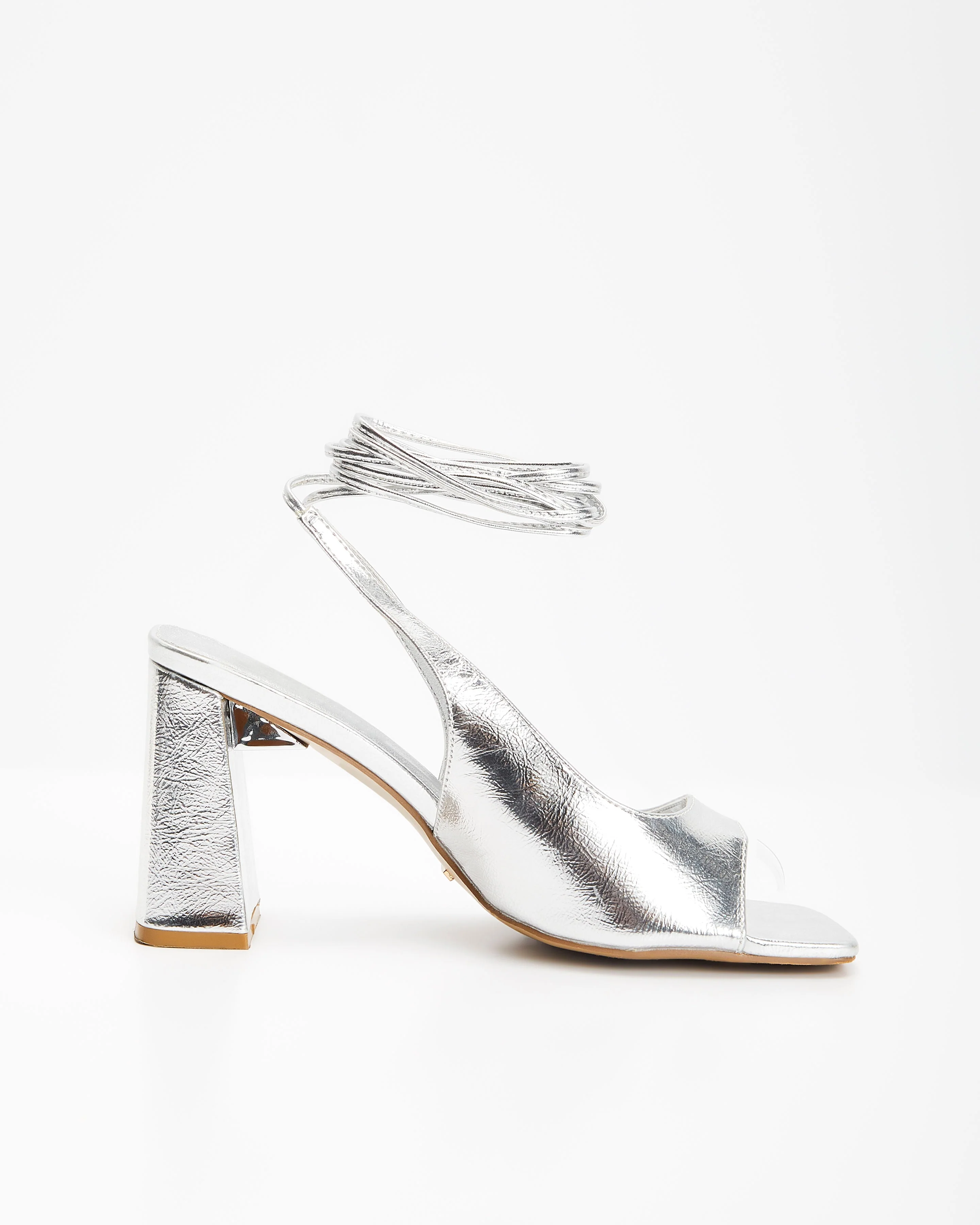 10906-billini-winifred-heels-1.webp