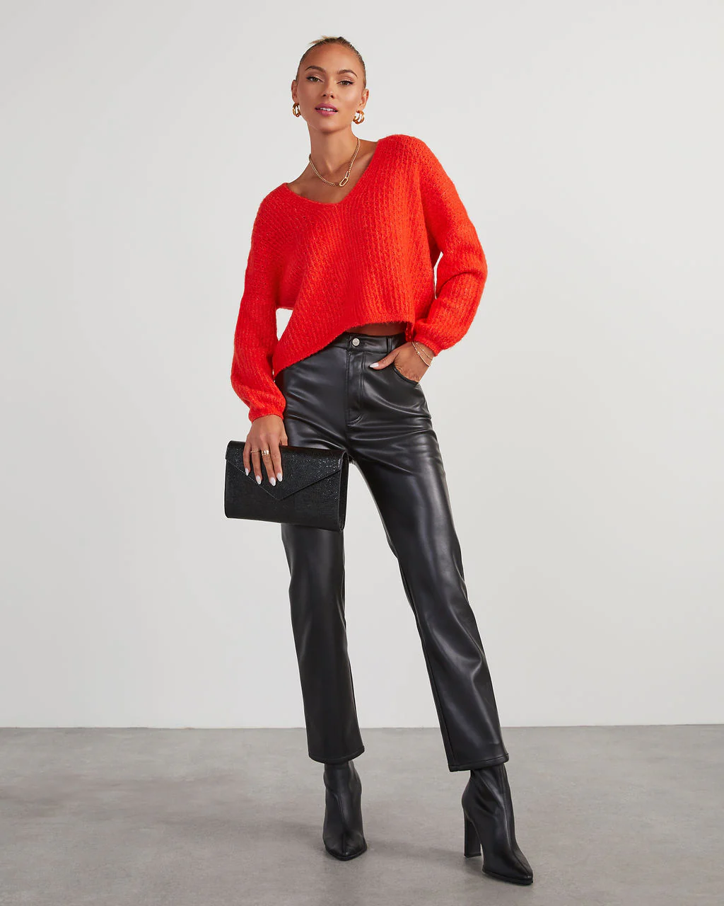 10975-egremont-v-neck-sweater-1.webp