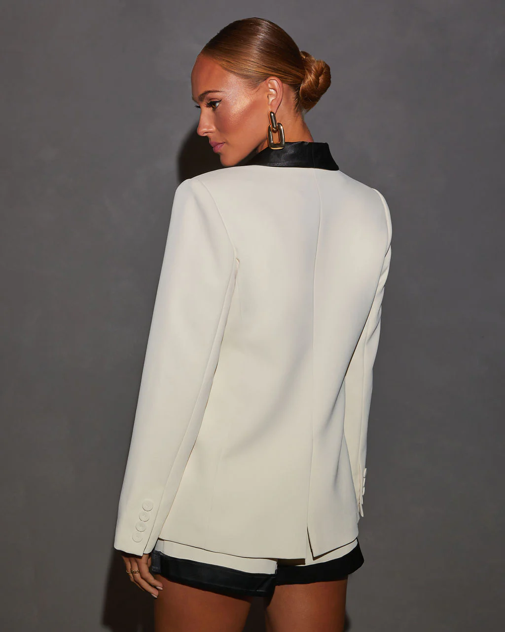 1292-collette-crepe-colorblock-blazer-1.webp