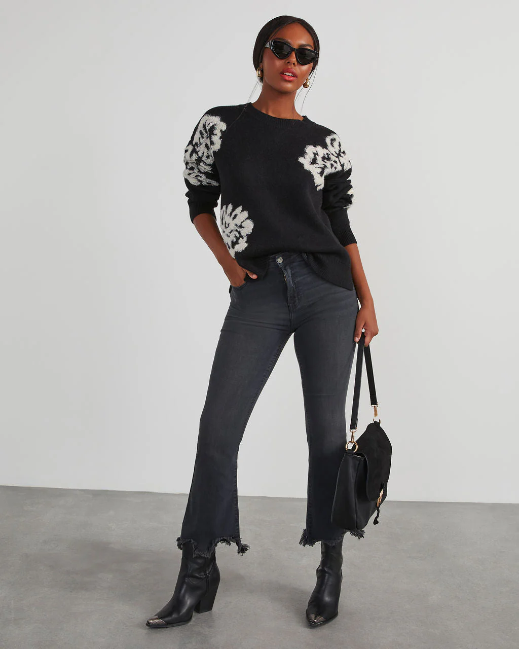 13659-copeland-floral-contrast-pullover-sweater-1.webp