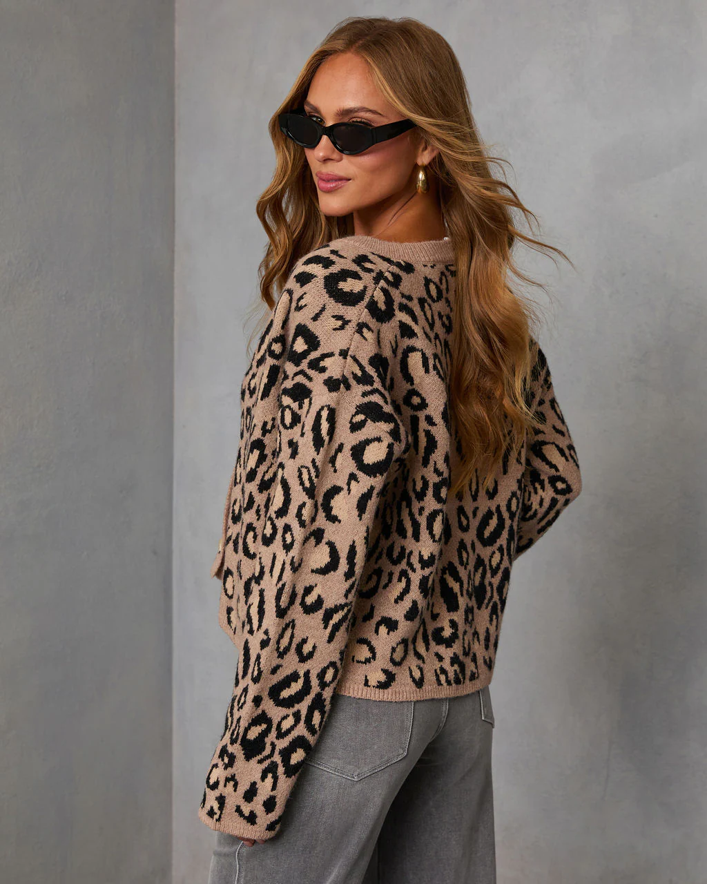 14497-ramelle-leopard-print-sweater-1.webp