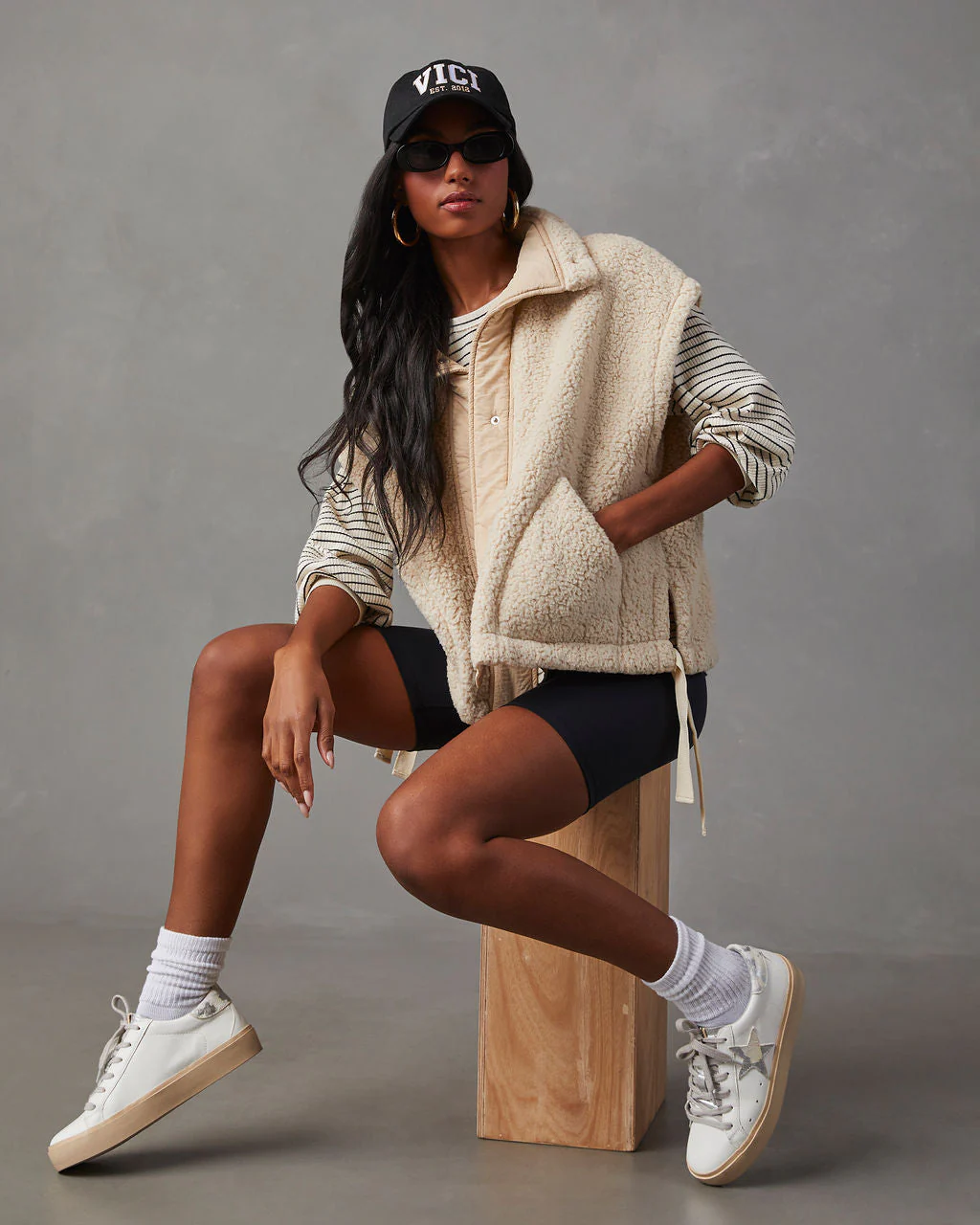 1503-south-pole-sherpa-high-neck-vest-1.webp