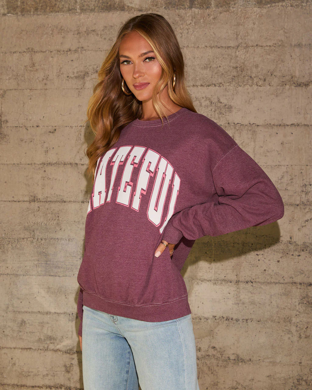 15322-grateful-relaxed-graphic-sweatshirt-1.webp