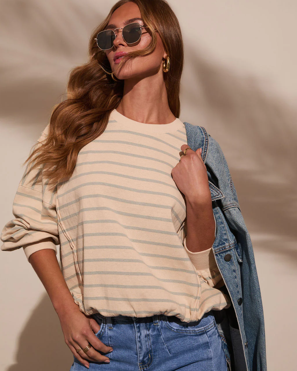 15640-classic-feel-striped-oversized-sweatshirt-1.webp