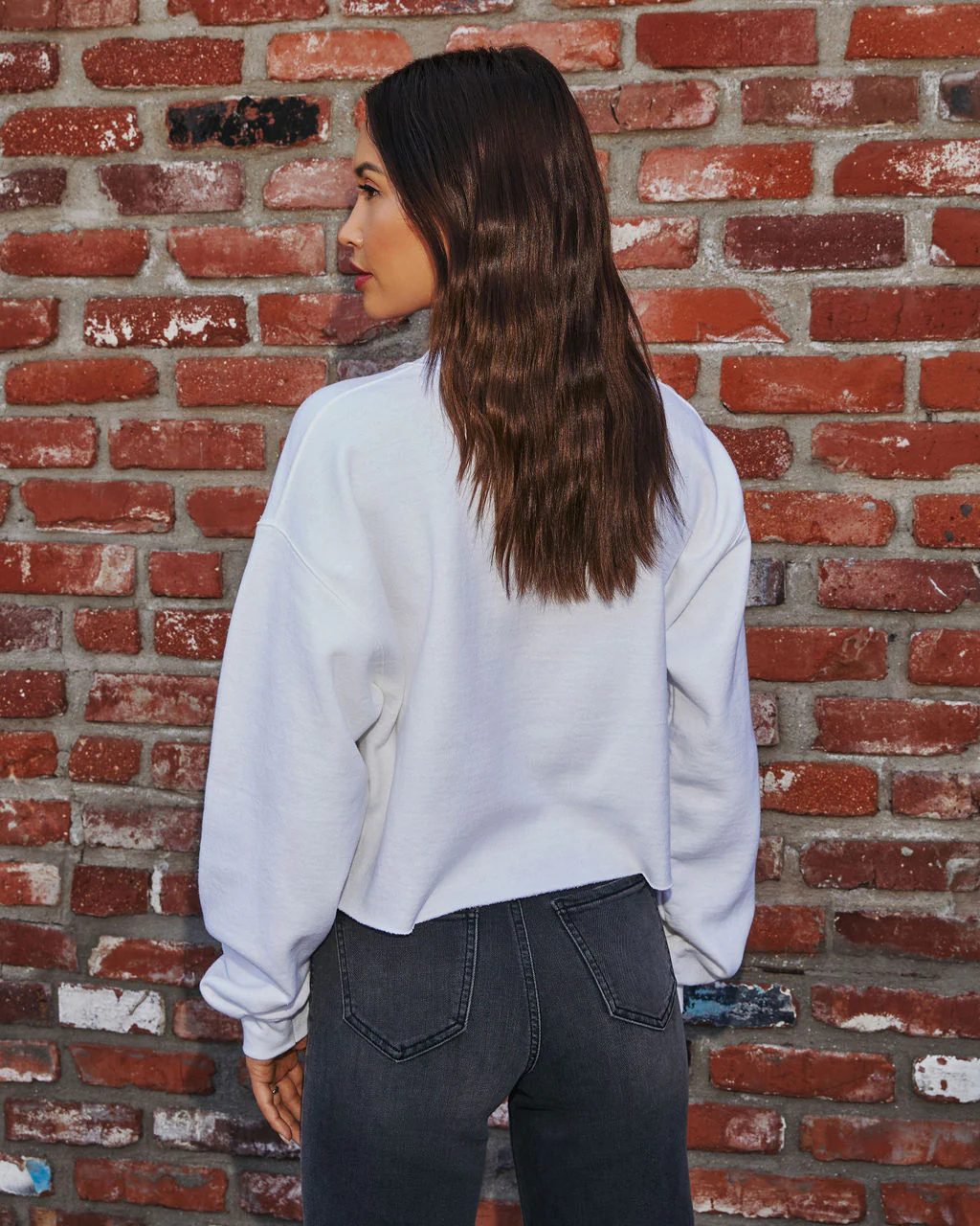 15664-mickey-mouse-crop-graphic-sweatshirt-1.webp