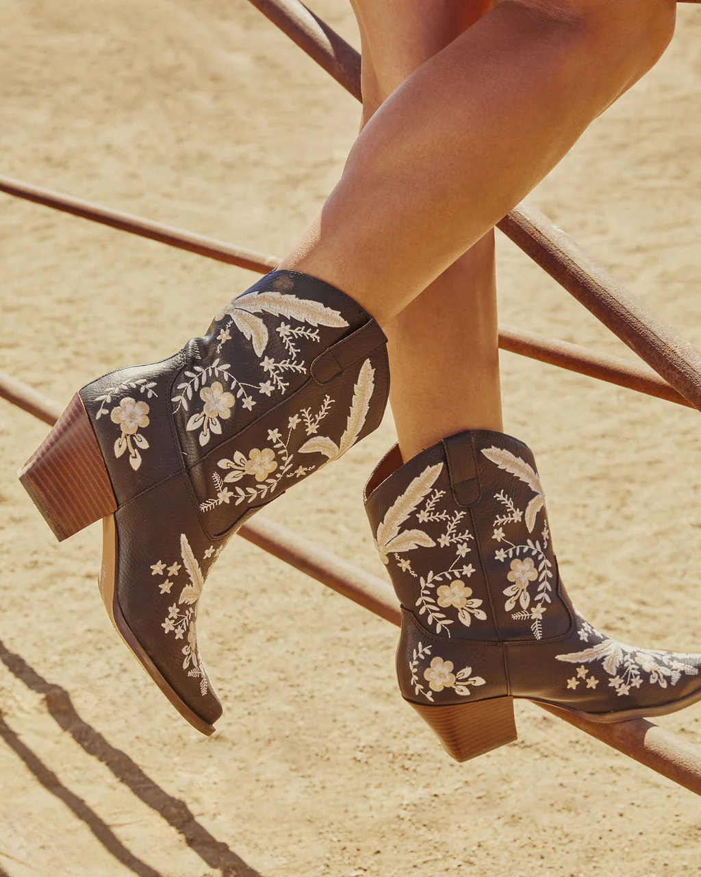 16964-full-bloom-embroidered-floral-western-bootie-1.webp