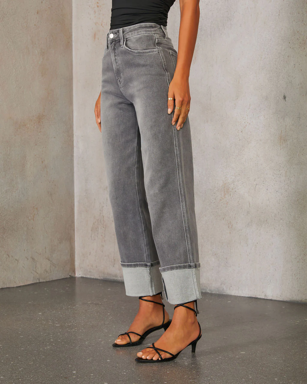 17037-amiri-super-stretch-high-rise-straight-jeans-1.webp