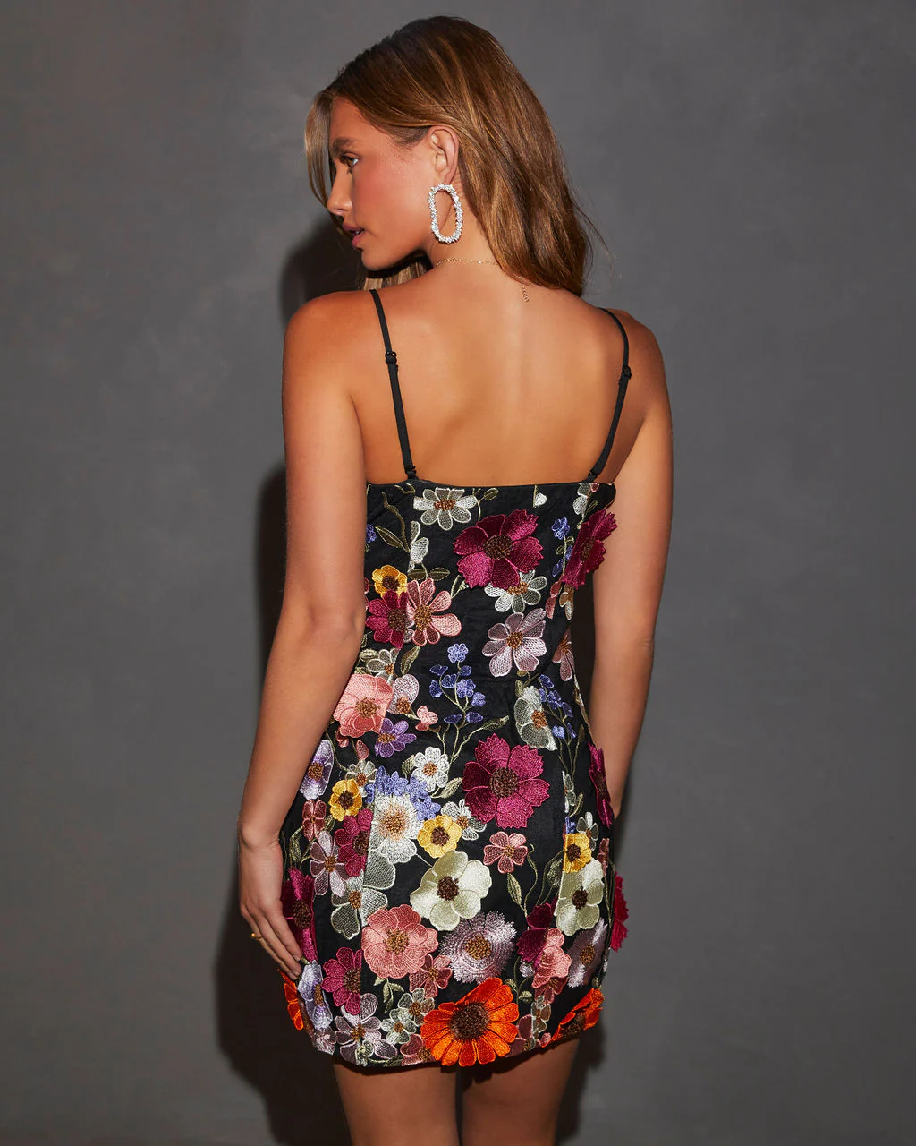 17689-essie-floral-appliqu-mini-dress-1.webp