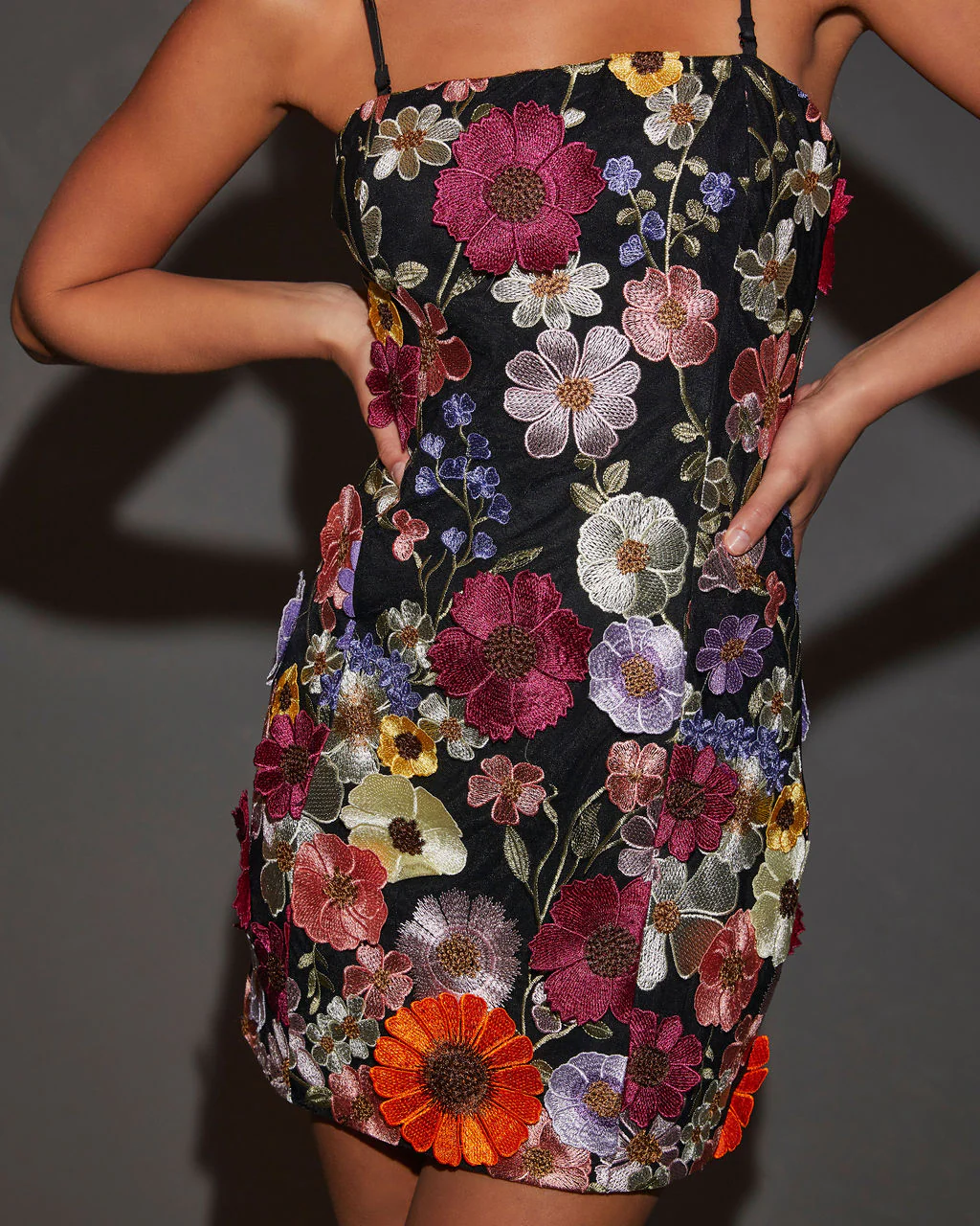 17689-essie-floral-appliqu-mini-dress-1.webp