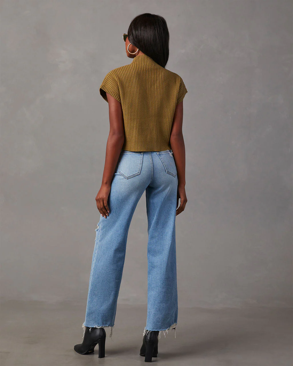 18584-brooke-mock-neck-short-sleeve-sweater-1.webp