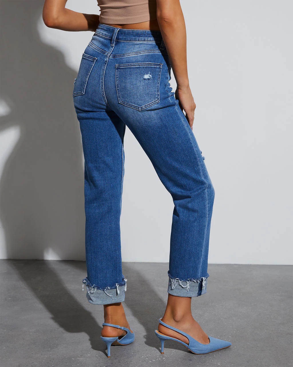 18651-lucy-super-stretch-high-rise-relaxed-jeans-1.webp