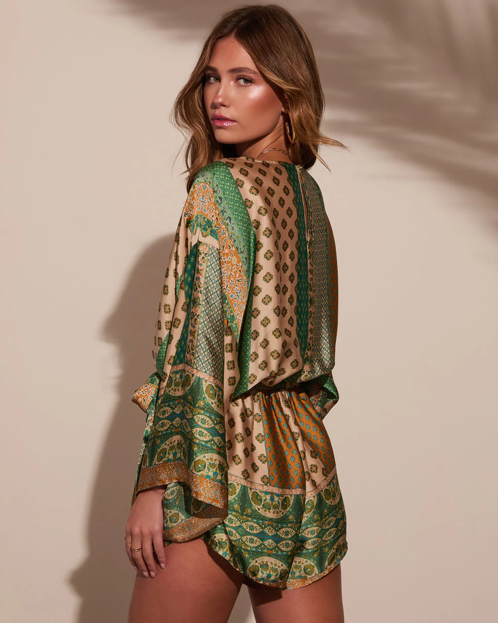 19387-palm-canyon-satin-tie-waist-romper-1.webp
