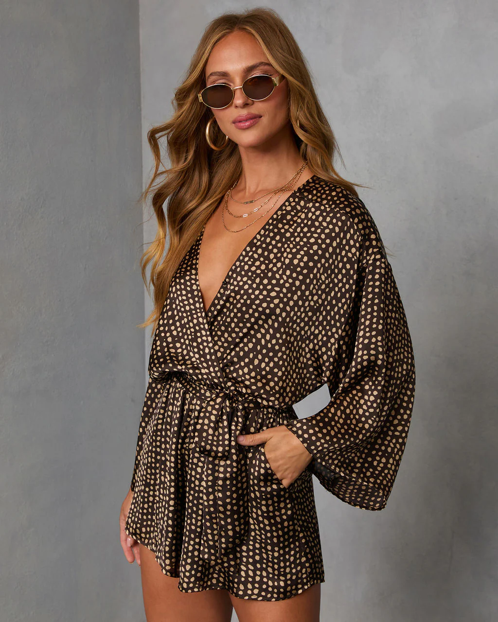 19387-palm-canyon-satin-tie-waist-romper-1.webp