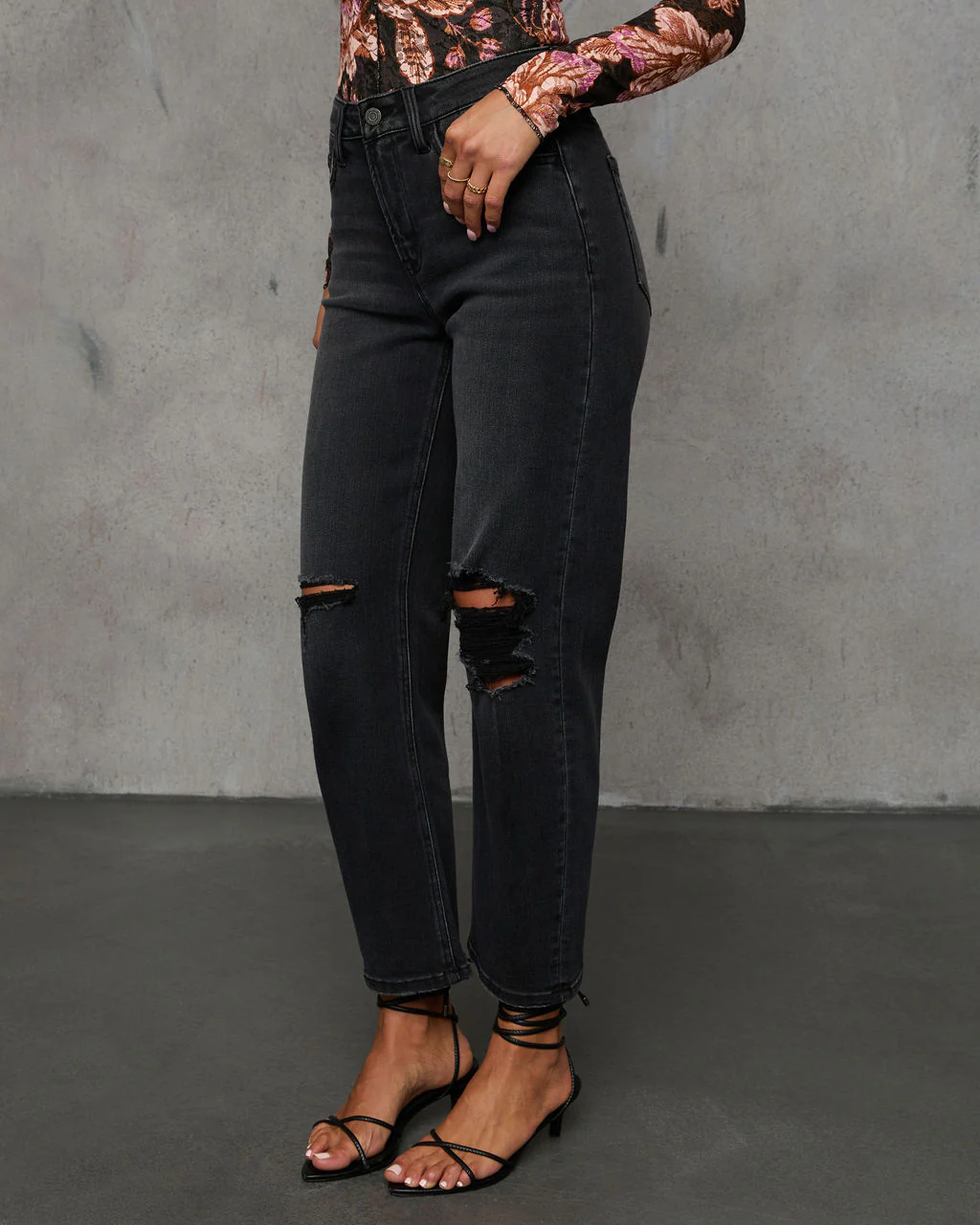 19969-raylene-super-stretch-high-rise-barrel-jean-1.webp
