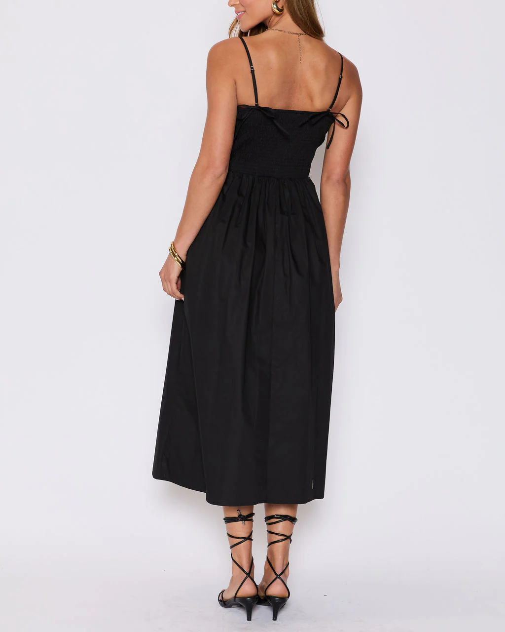 2019-summer-essential-cotton-smocked-maxi-dress-1.webp