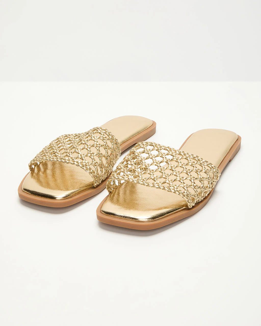 21486-warren-crochet-flat-sandals-1.webp
