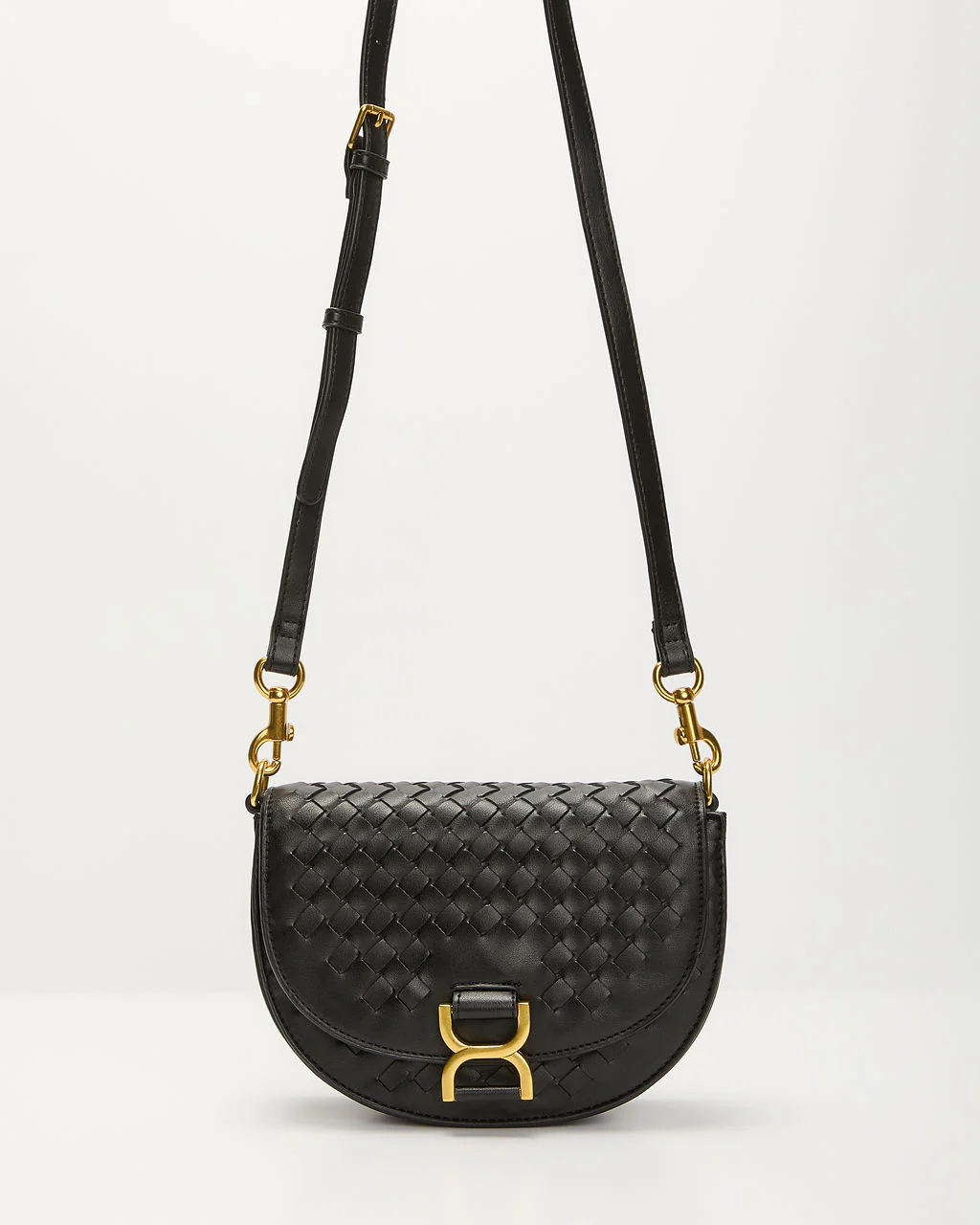215-annalyn-woven-crossbody-bag-1.jpg