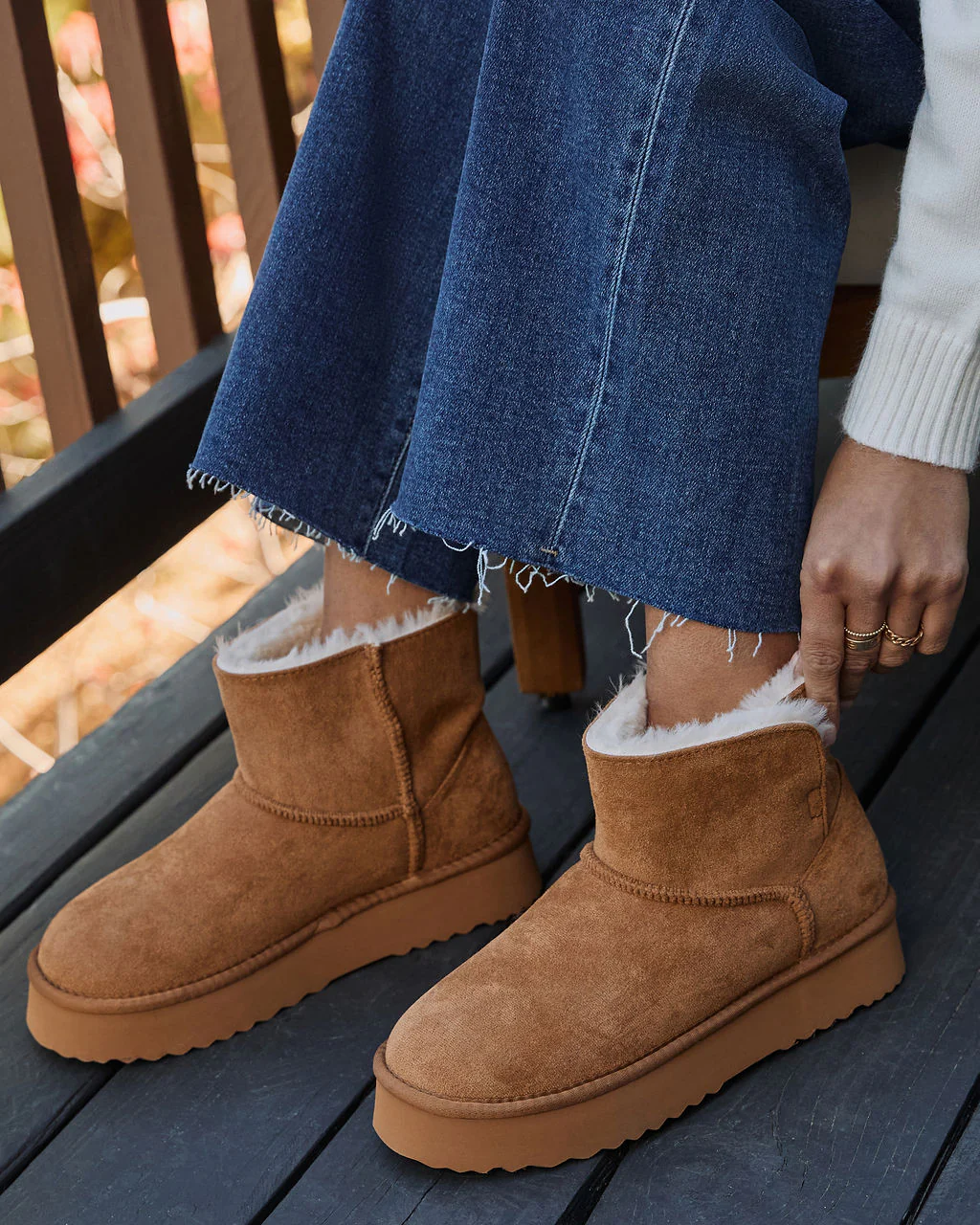 22438-elowen-suede-fur-lined-ankle-boots-1.webp