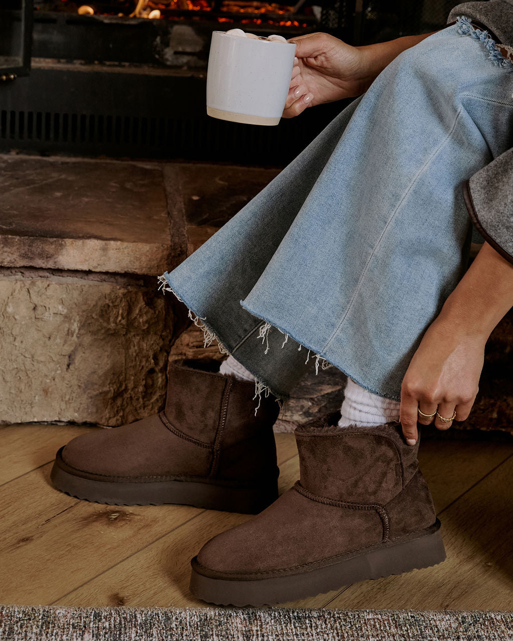 22438-elowen-suede-fur-lined-ankle-boots-1.webp