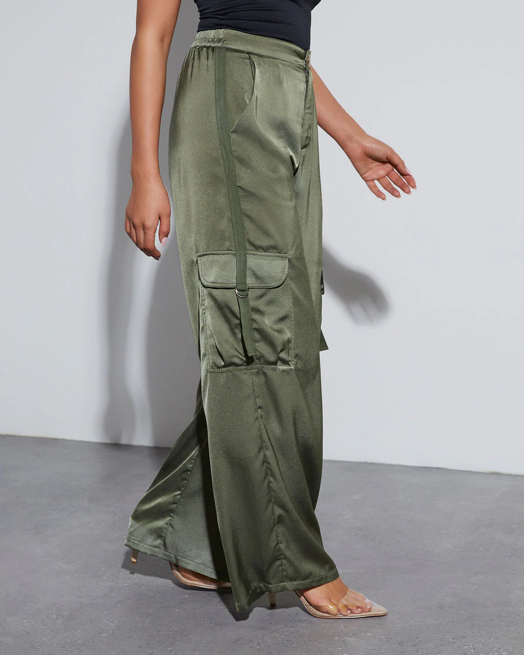 22634-never-impossible-satin-cargo-pants-1.webp