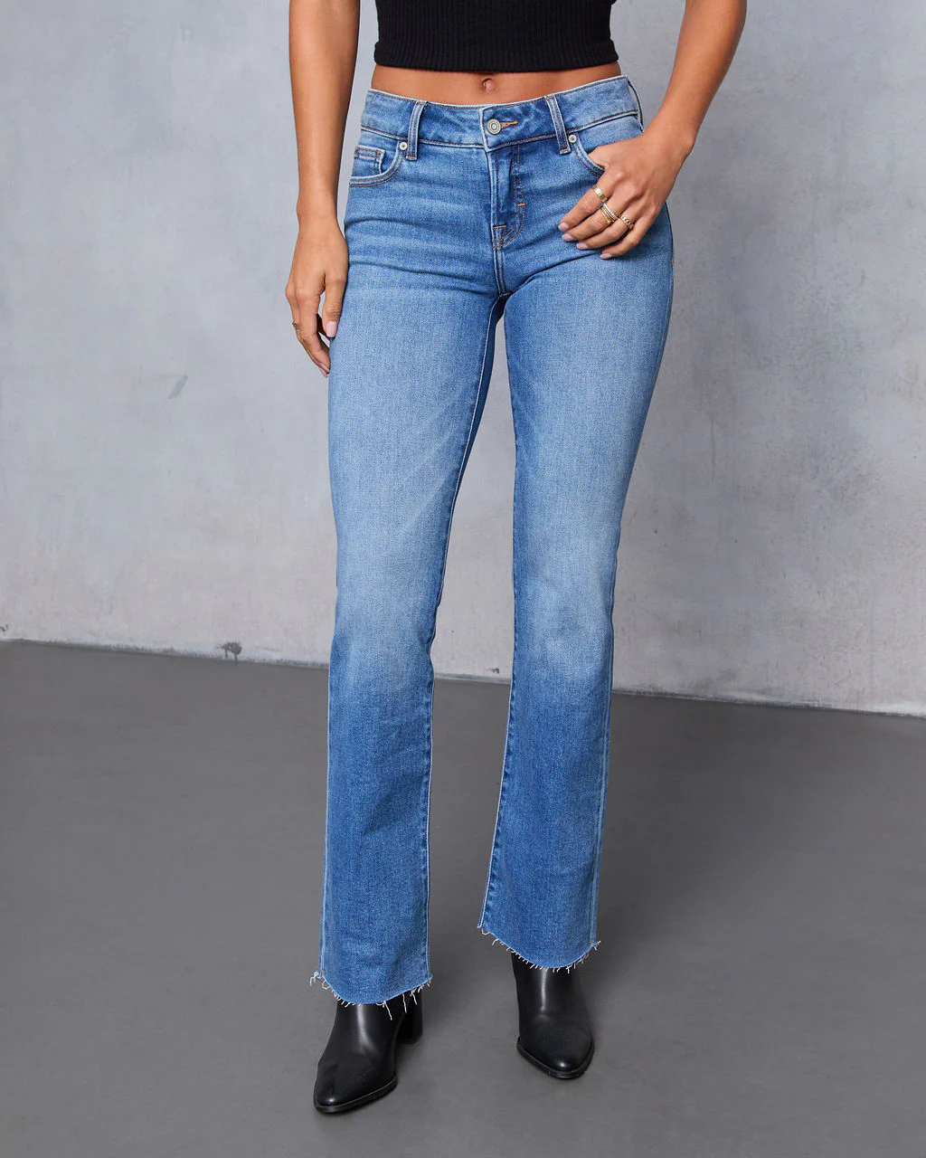 22992-gisellie-super-stretch-bootcut-jeans-1.webp