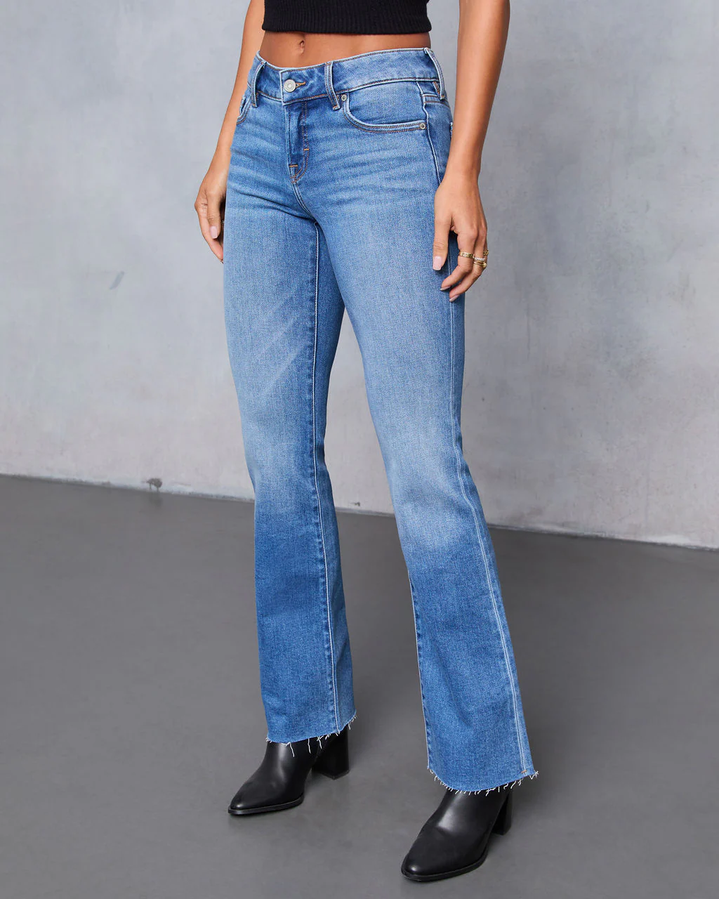 22992-gisellie-super-stretch-bootcut-jeans-1.webp