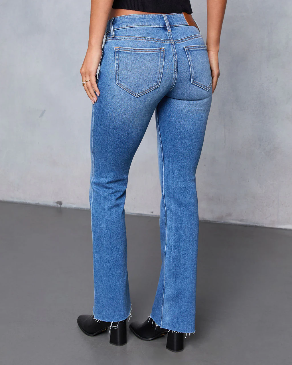 22992-gisellie-super-stretch-bootcut-jeans-1.webp
