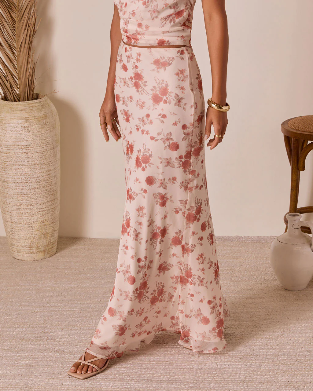 23254-romance-rewritten-floral-maxi-skirt-1.webp