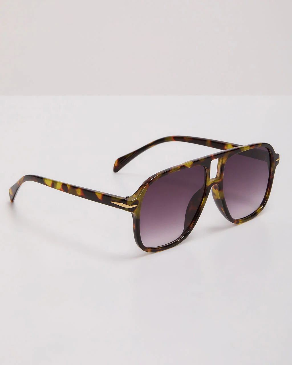 244-capriana-large-tortoise-aviator-sunglasses-1.webp