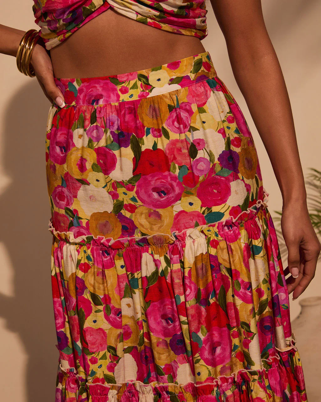 24964-margot-floral-midi-skirt-1.webp