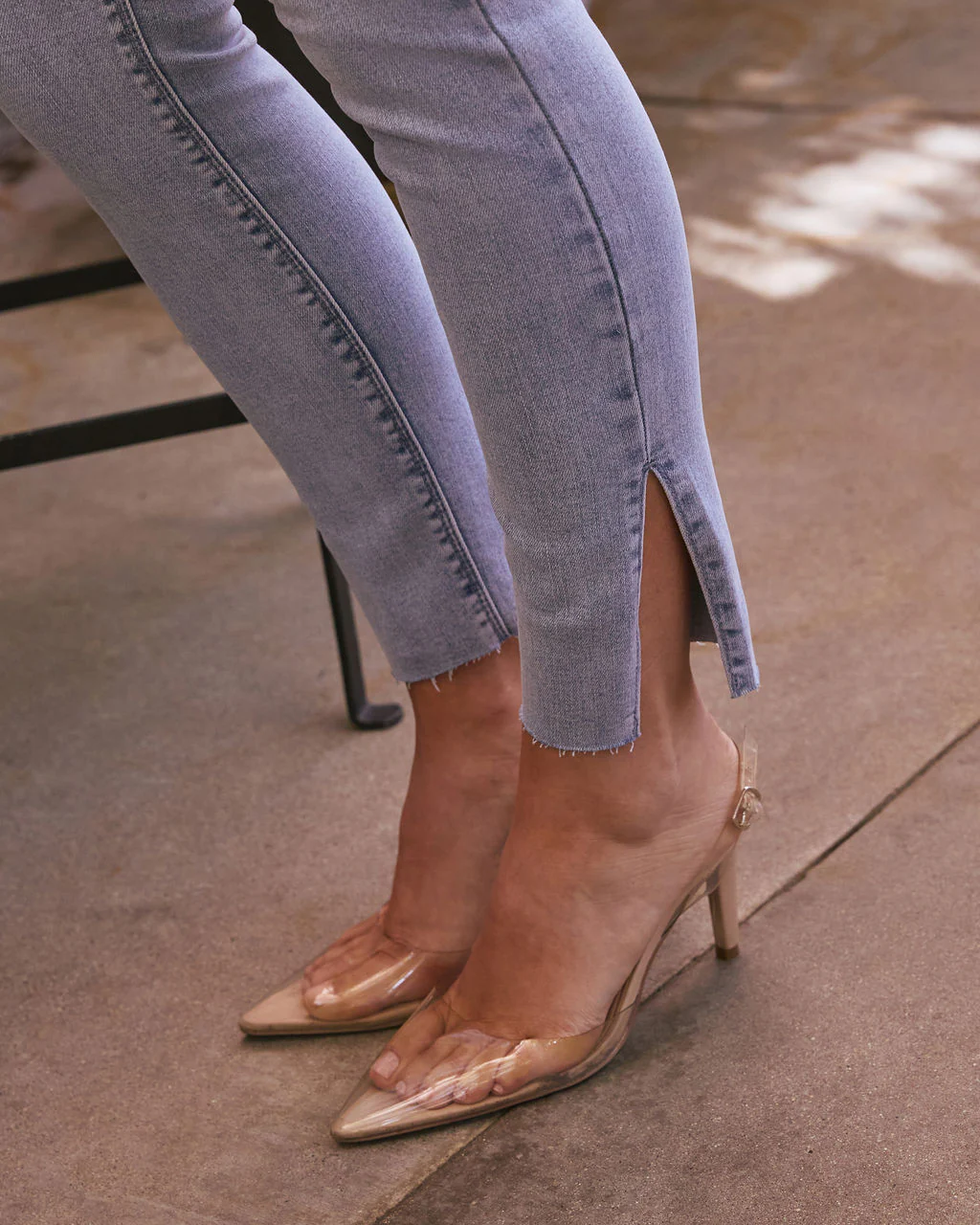 25247-kamren-super-stretch-slit-skinny-jeans-1.webp