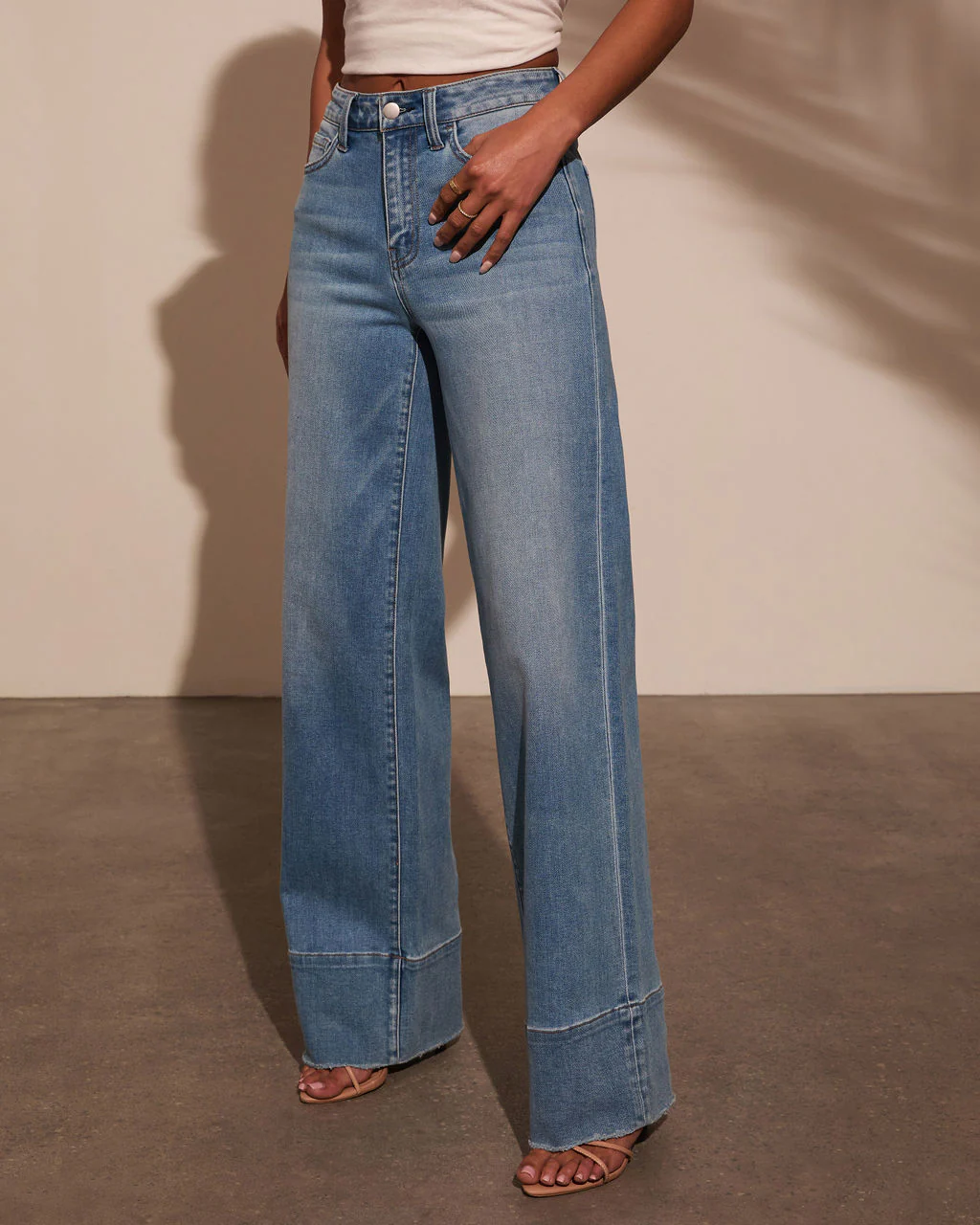 25536-lauren-super-stretch-high-rise-wide-leg-jeans-1.webp