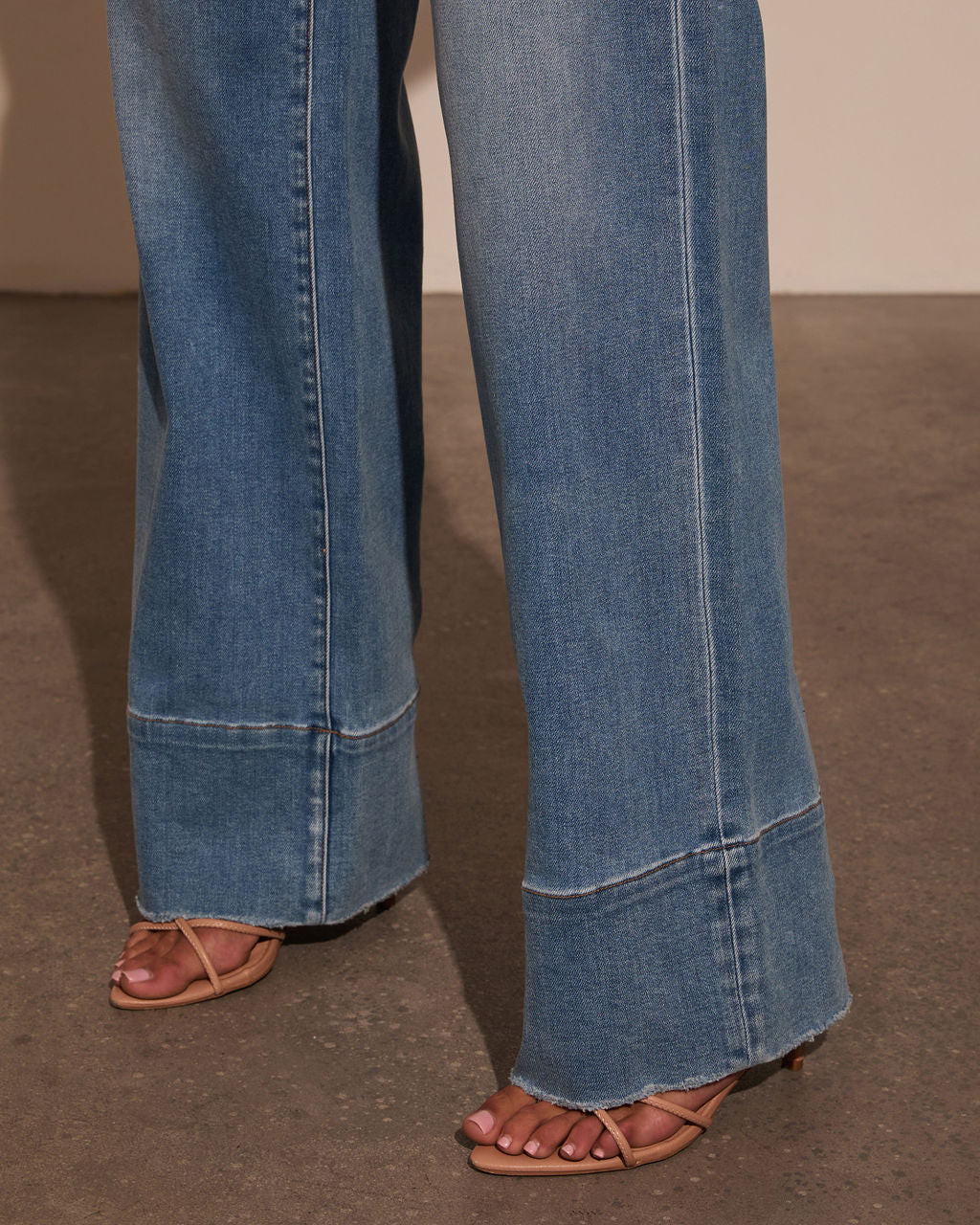 25536-lauren-super-stretch-high-rise-wide-leg-jeans-1.webp