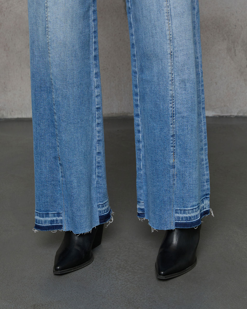 25968-jade-stretch-high-rise-slit-wide-leg-jeans-1.webp