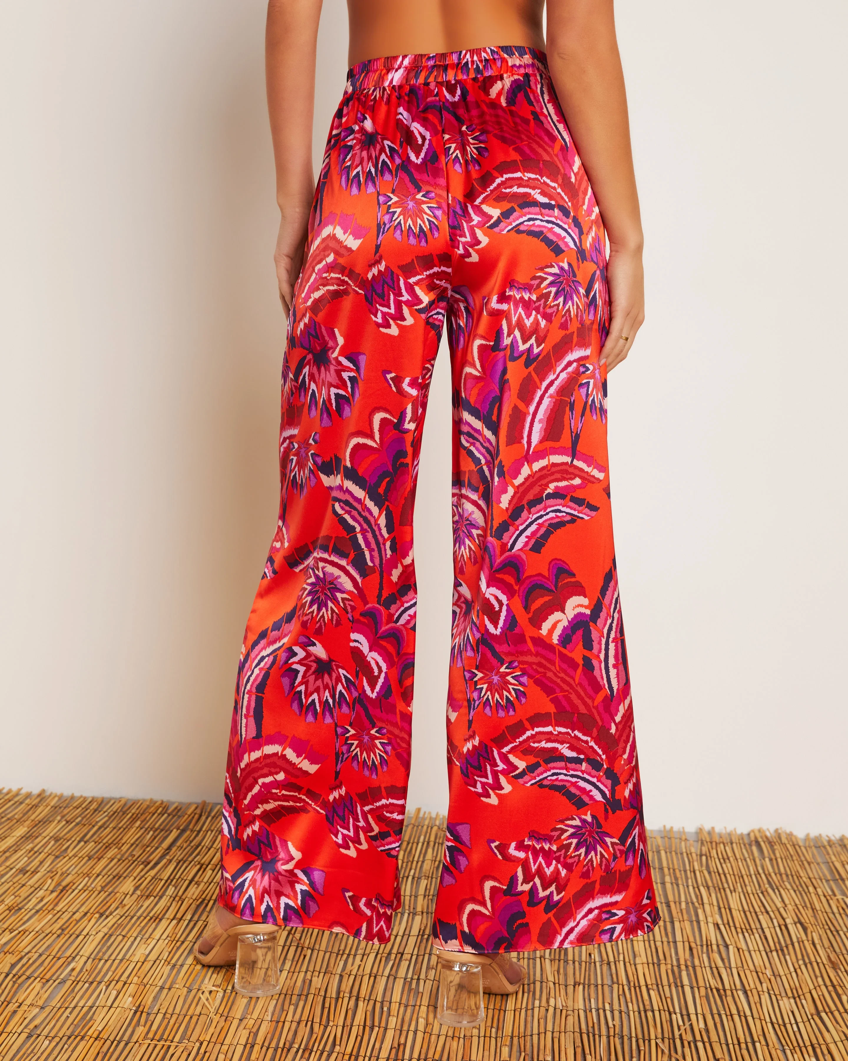 26344-azra-tropical-pocketed-wide-leg-drawstring-pant-1.webp