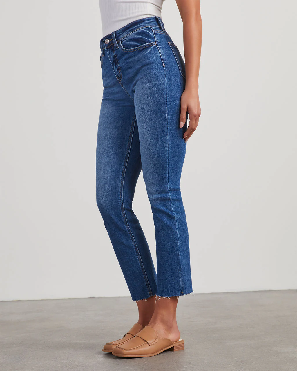 26449-ronnie-super-stretch-high-rise-straight-leg-jeans-1.webp
