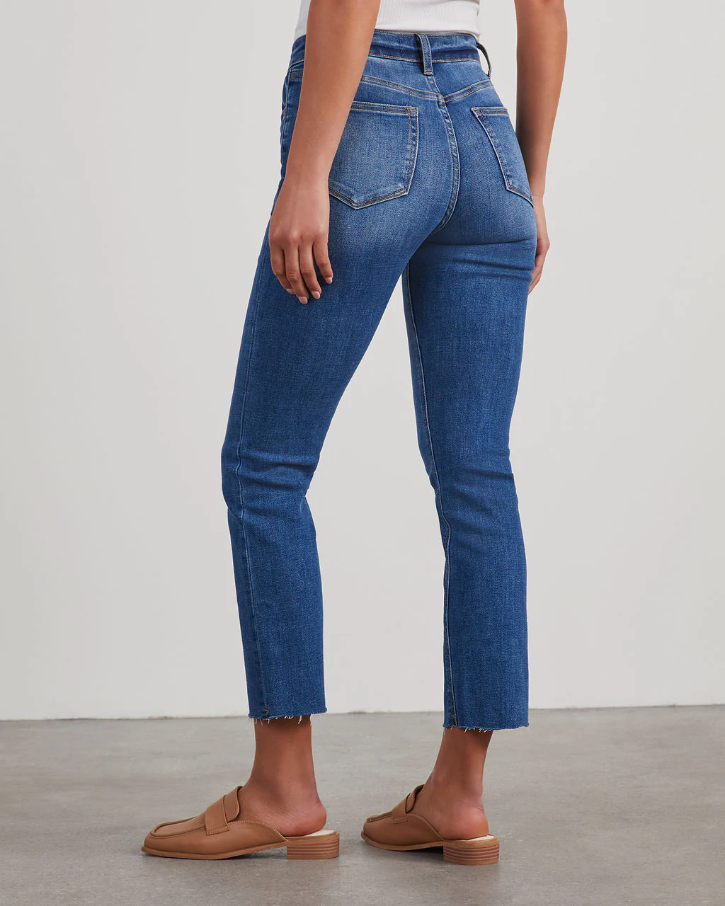 26449-ronnie-super-stretch-high-rise-straight-leg-jeans-1.webp