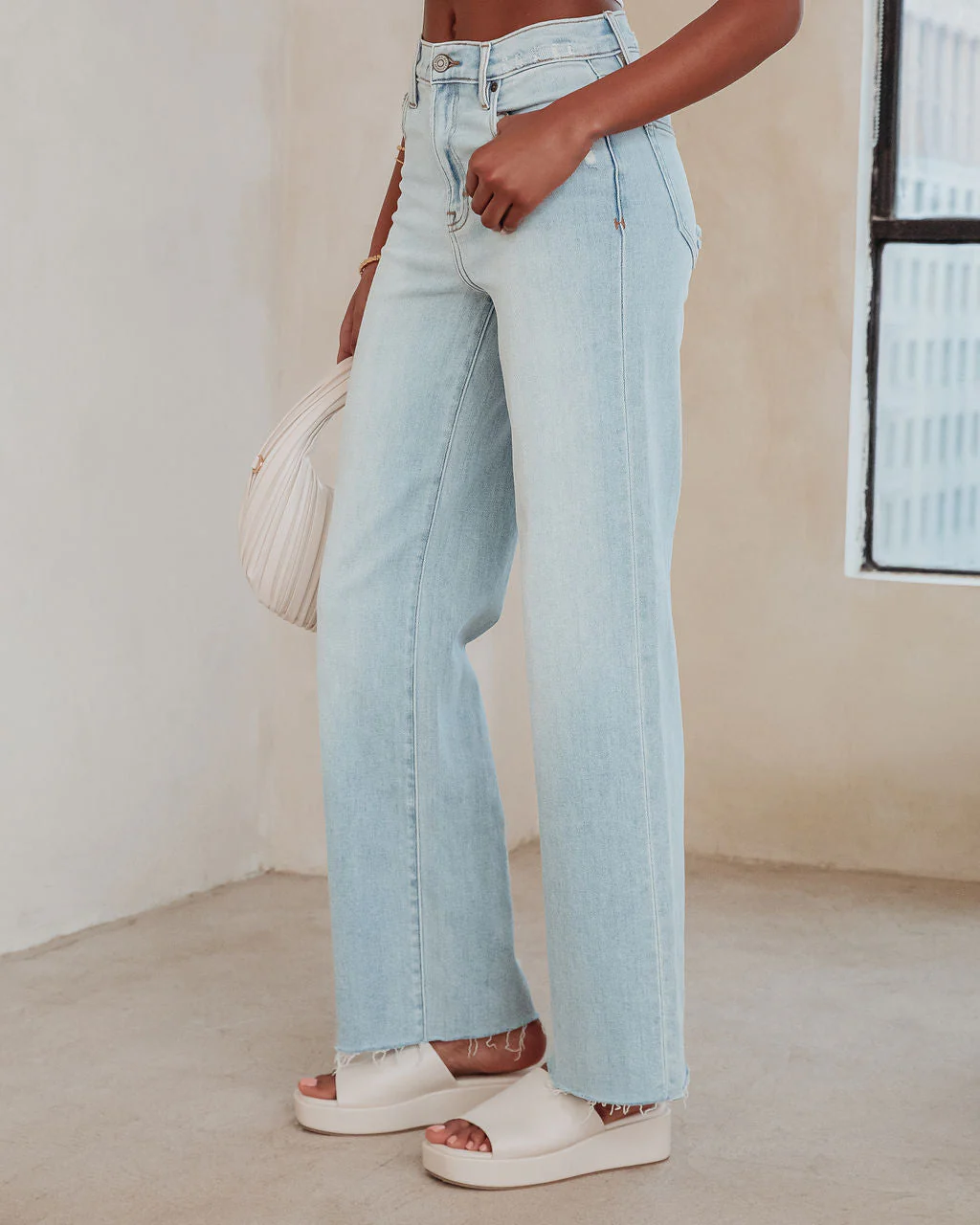 26566-logan-super-stretch-high-rise-relaxed-jeans-1.webp