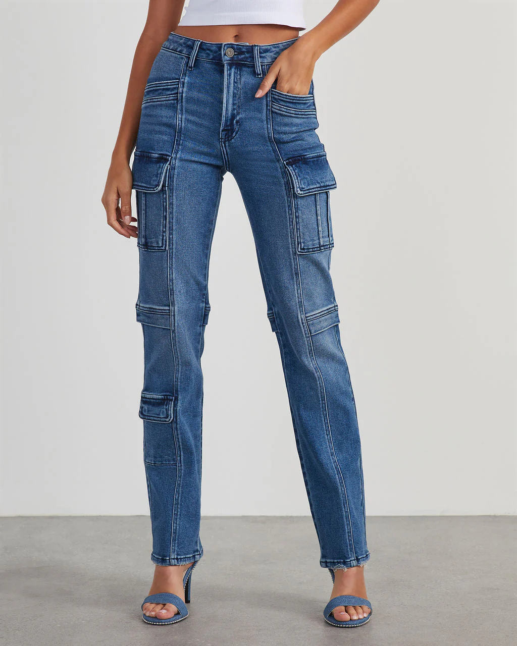 26620-zhaire-super-stretch-high-rise-straight-jeans-1.webp