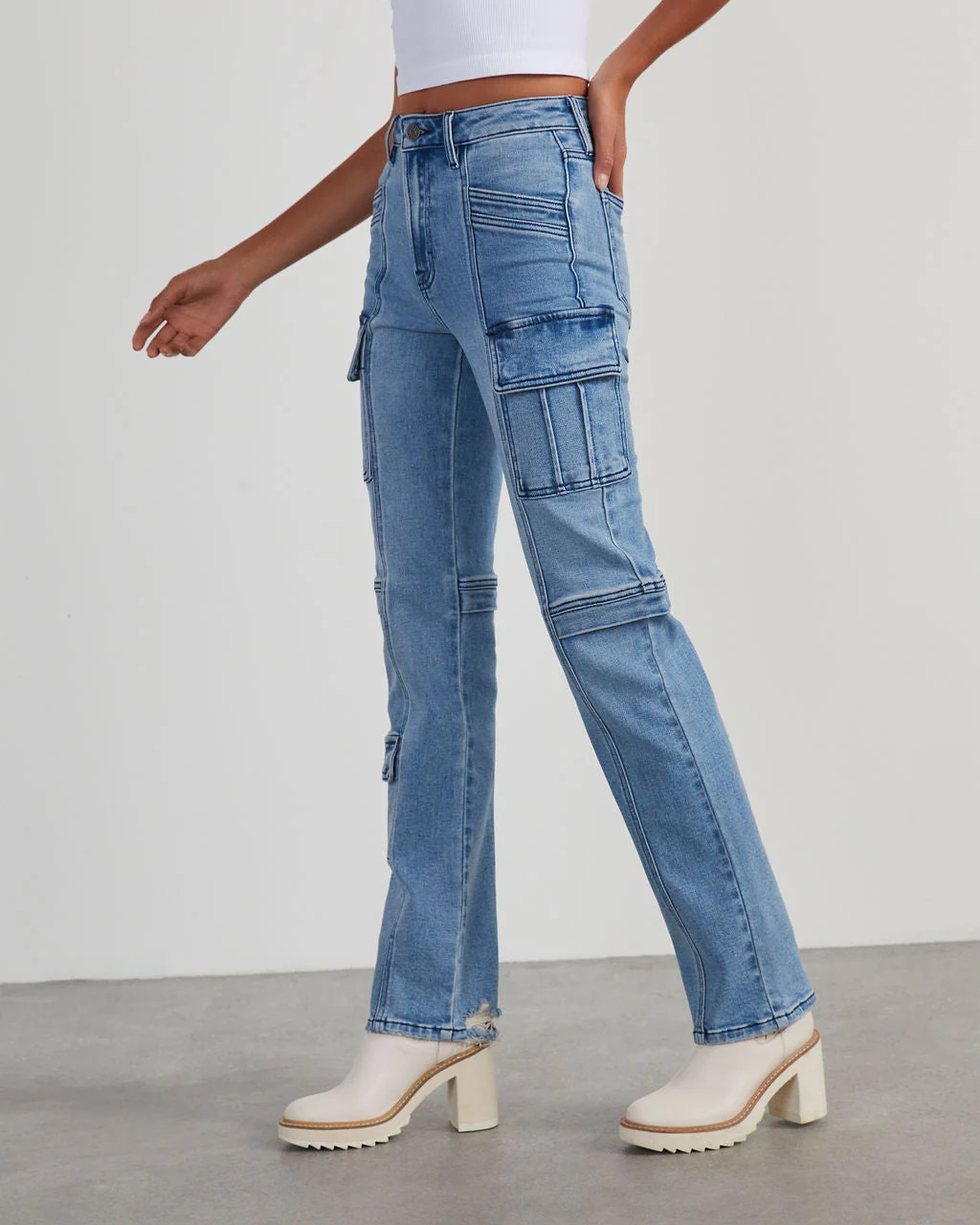 26620-zhaire-super-stretch-high-rise-straight-jeans-1.webp