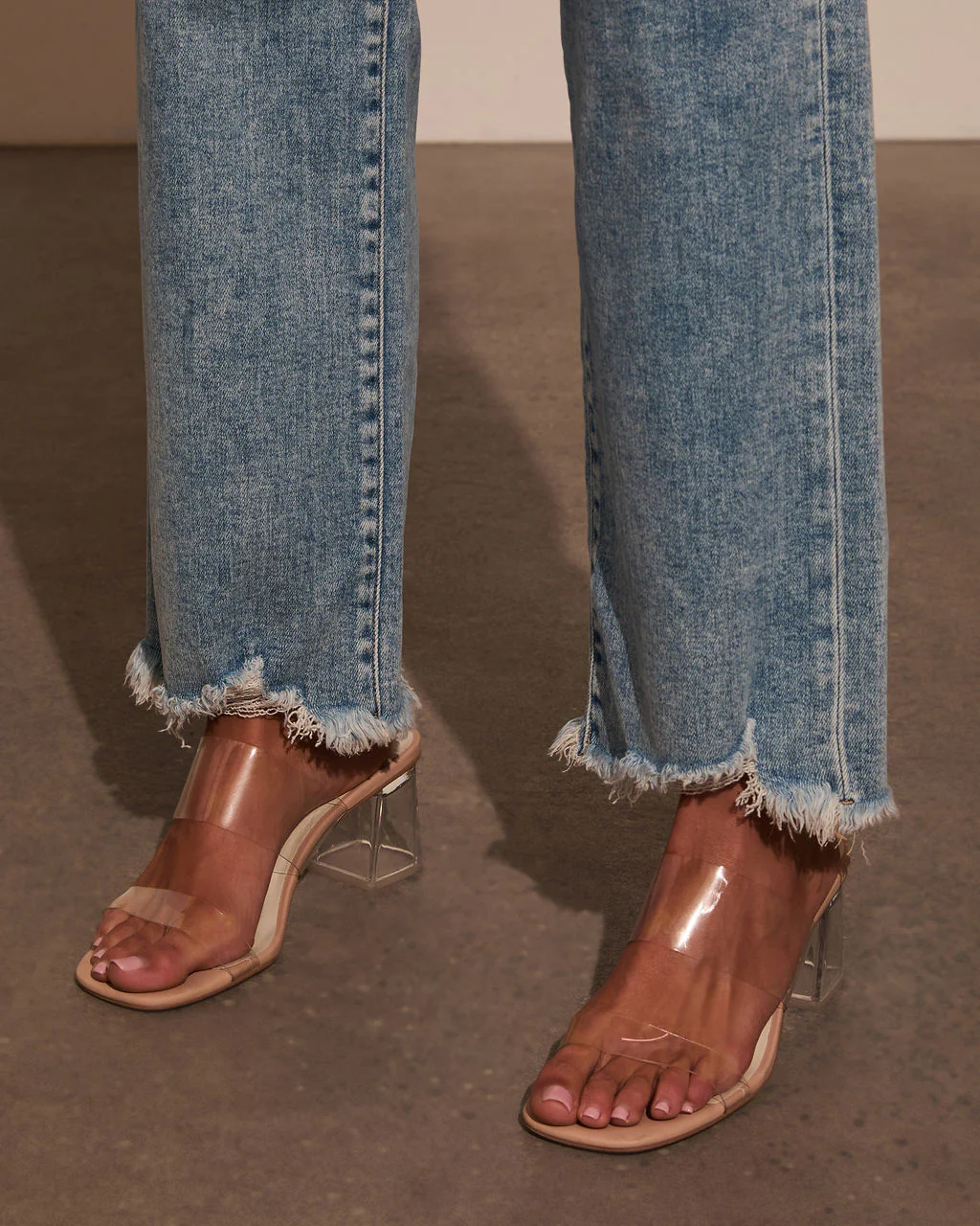 26846-mandy-high-rise-stretch-frayed-relaxed-denim-1.webp