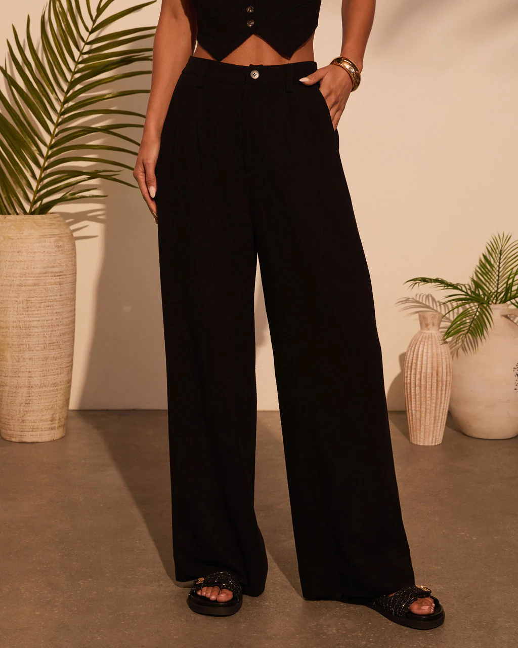 26986-leva-pocketed-wide-leg-pants-1.webp