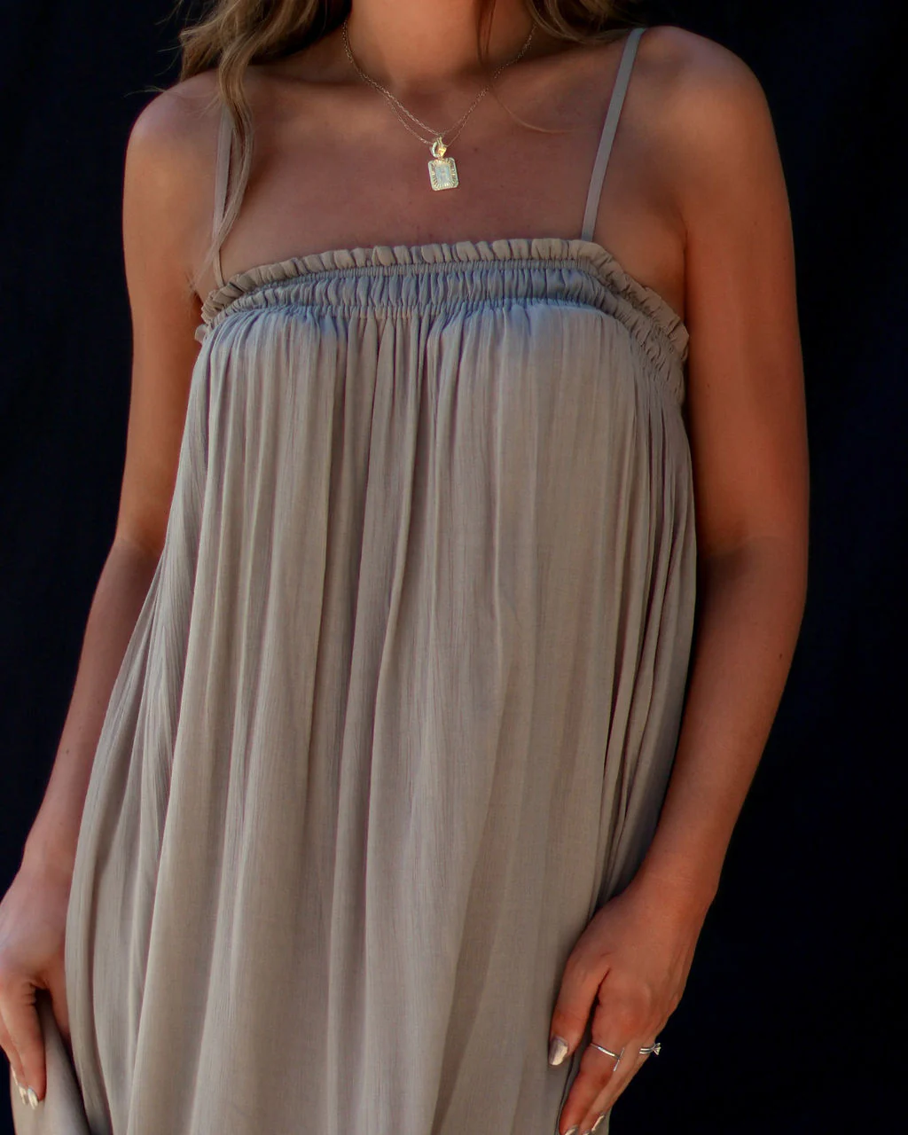 28184-gracia-everyday-sleeveless-pocketed-midi-dress-1.webp