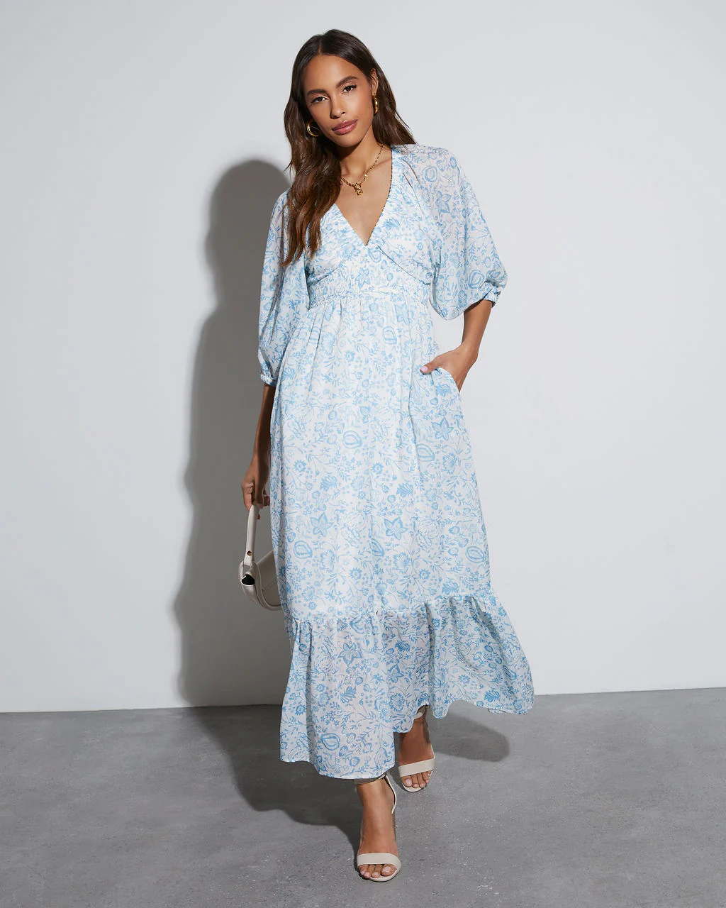 28484-bailey-long-sleeve-floral-maxi-dress-1.webp