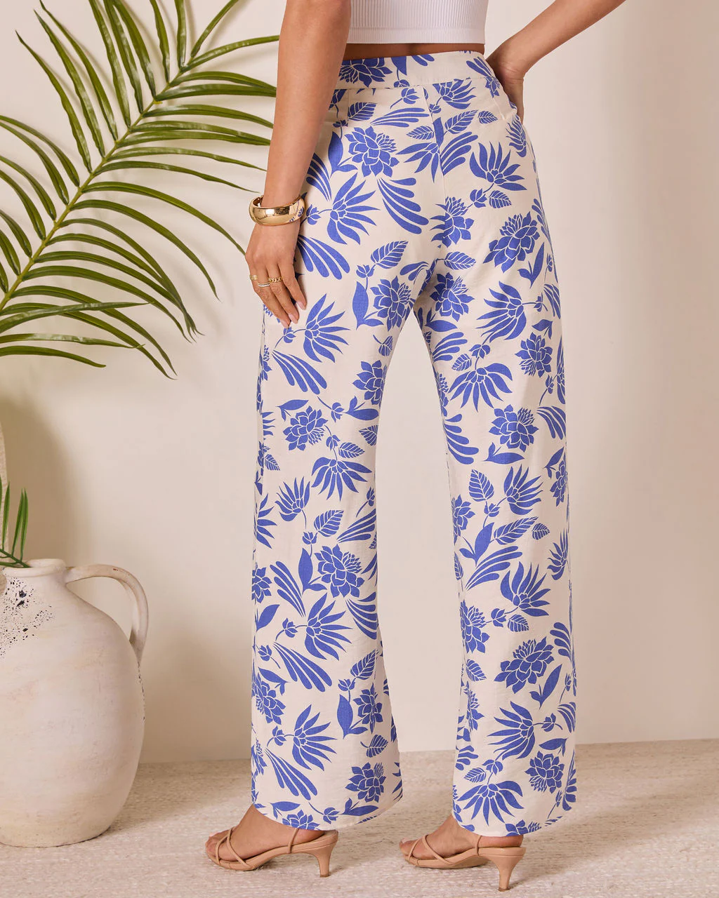 2907-coastal-bound-tropical-print-pant-1.webp