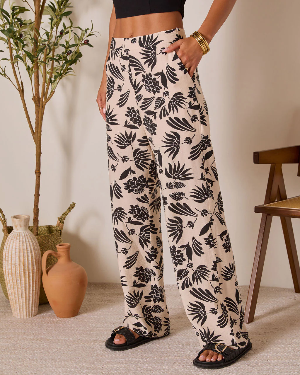 2907-coastal-bound-tropical-print-pant-1.webp