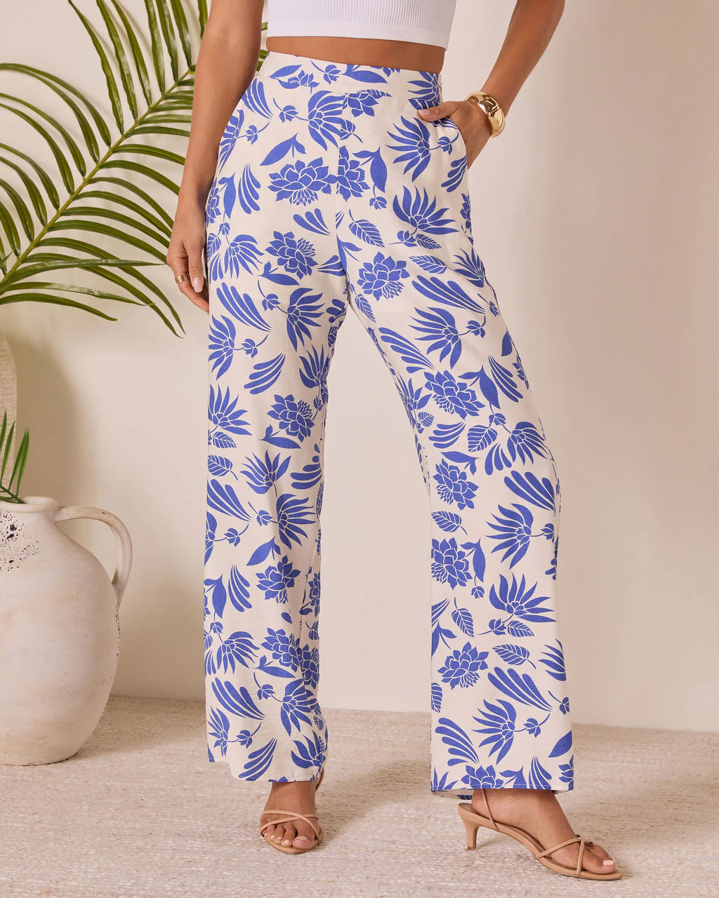 2907-coastal-bound-tropical-print-pant-1.webp