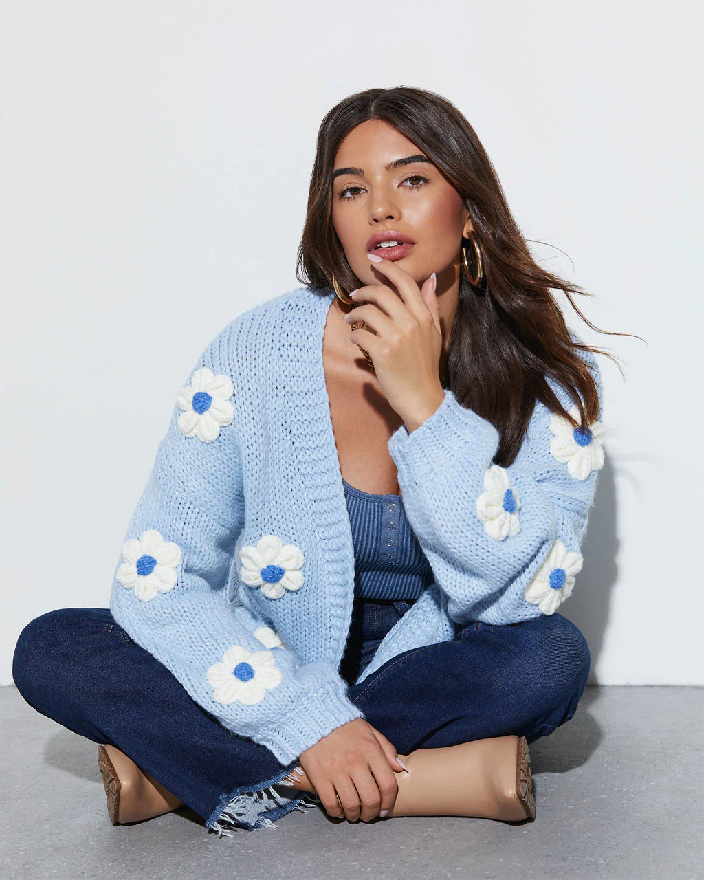 29394-fallen-daisy-oversized-knit-cardigan-1.webp