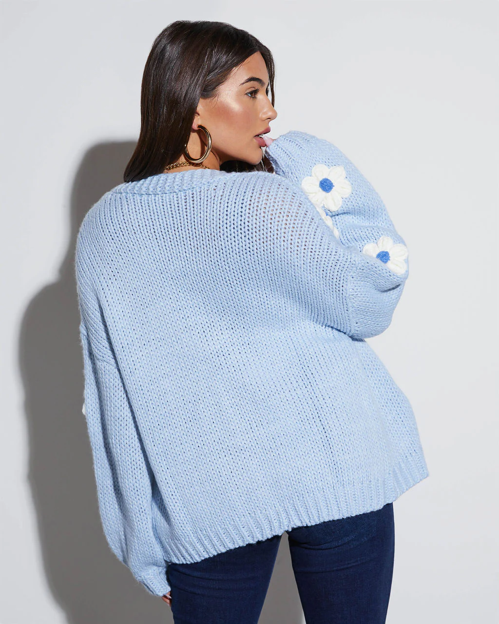 29394-fallen-daisy-oversized-knit-cardigan-1.webp